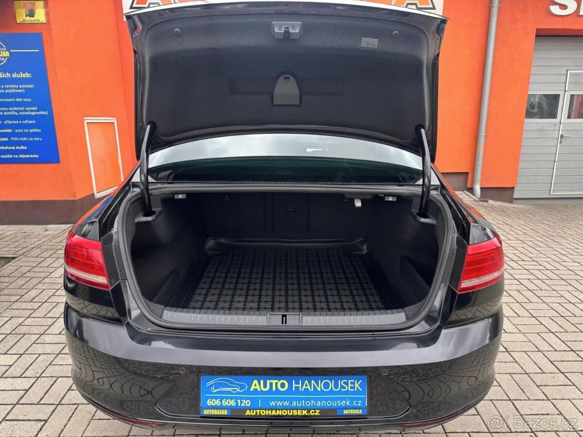 2015 Volkswagen PASSAT - 7