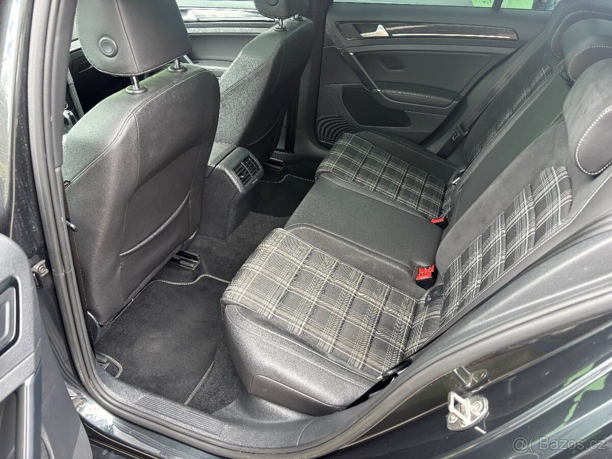 2016 Volkswagen GOLF - 7