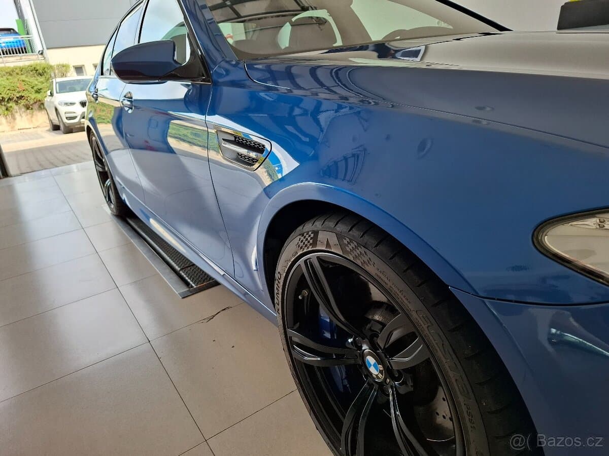 2012 BMW M5 - 7