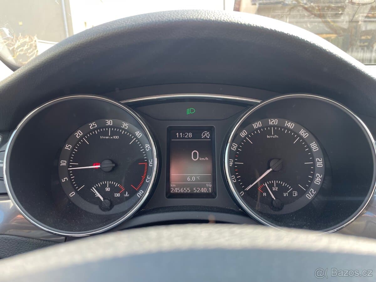 2014 Škoda SUPERB - 7