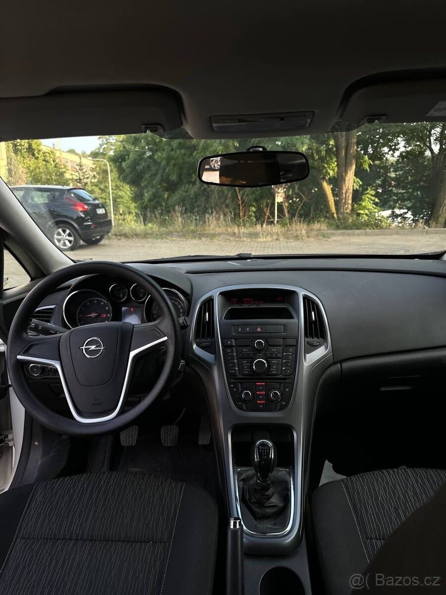 2013 Opel ASTRA - 7