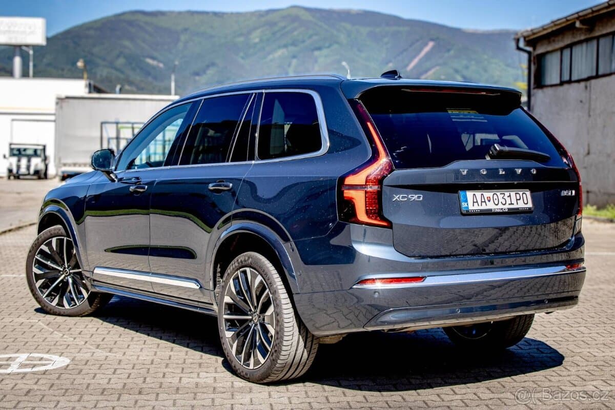 2025 Volvo XC90 - 7