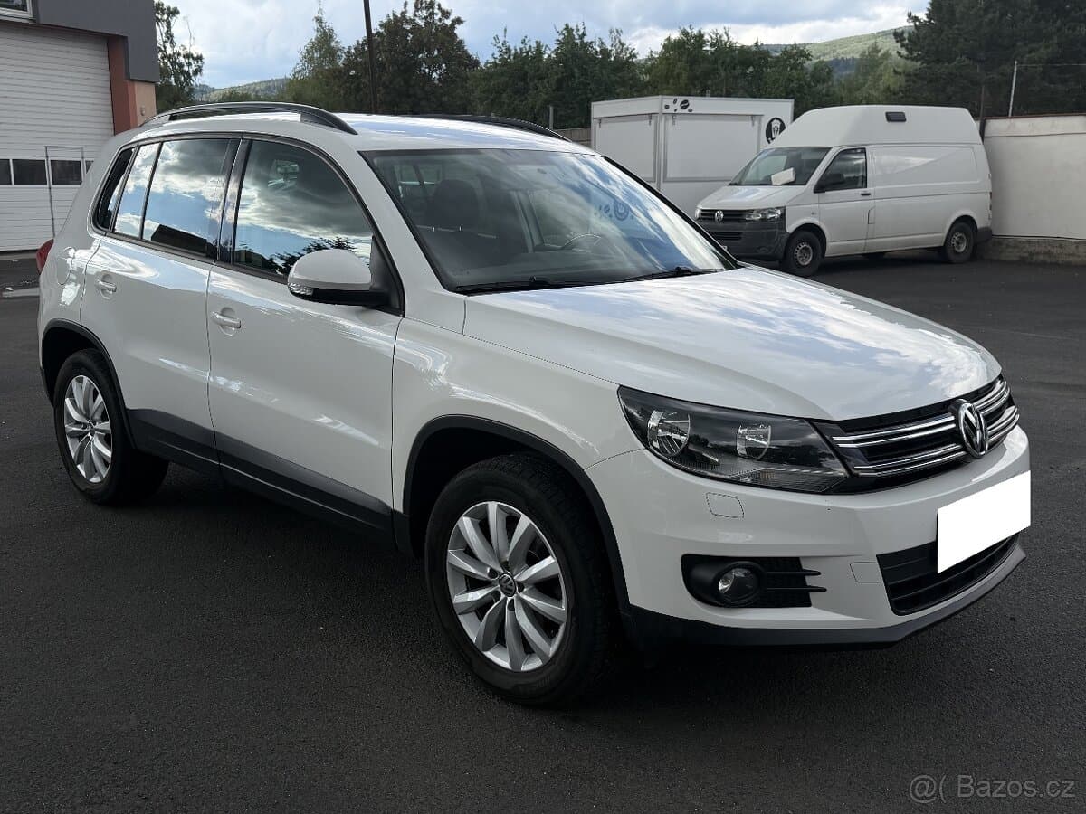2012 Volkswagen TIGUAN - 7