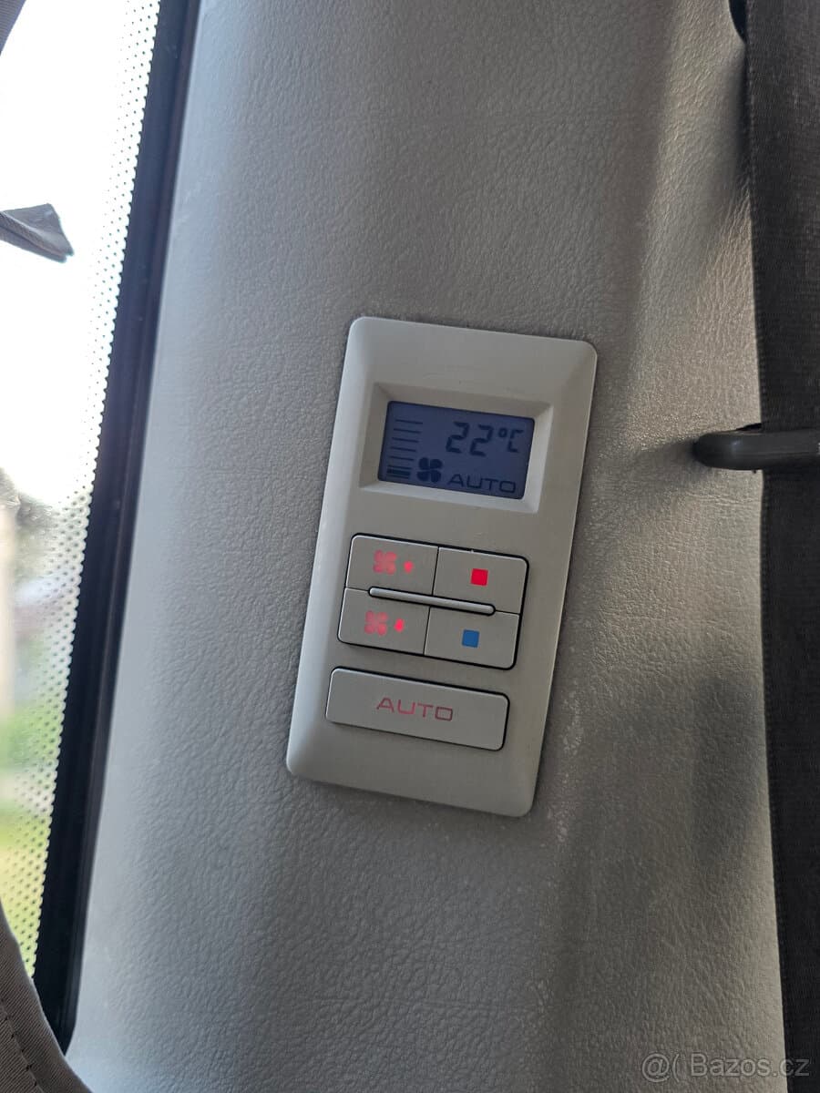 2000 Volkswagen CARAVELLE - 7
