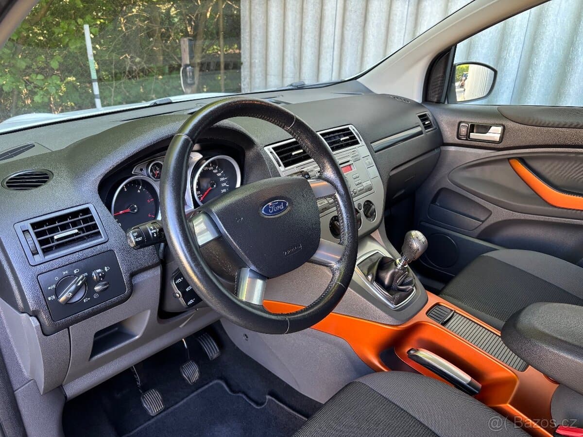 2010 Ford KUGA - 7