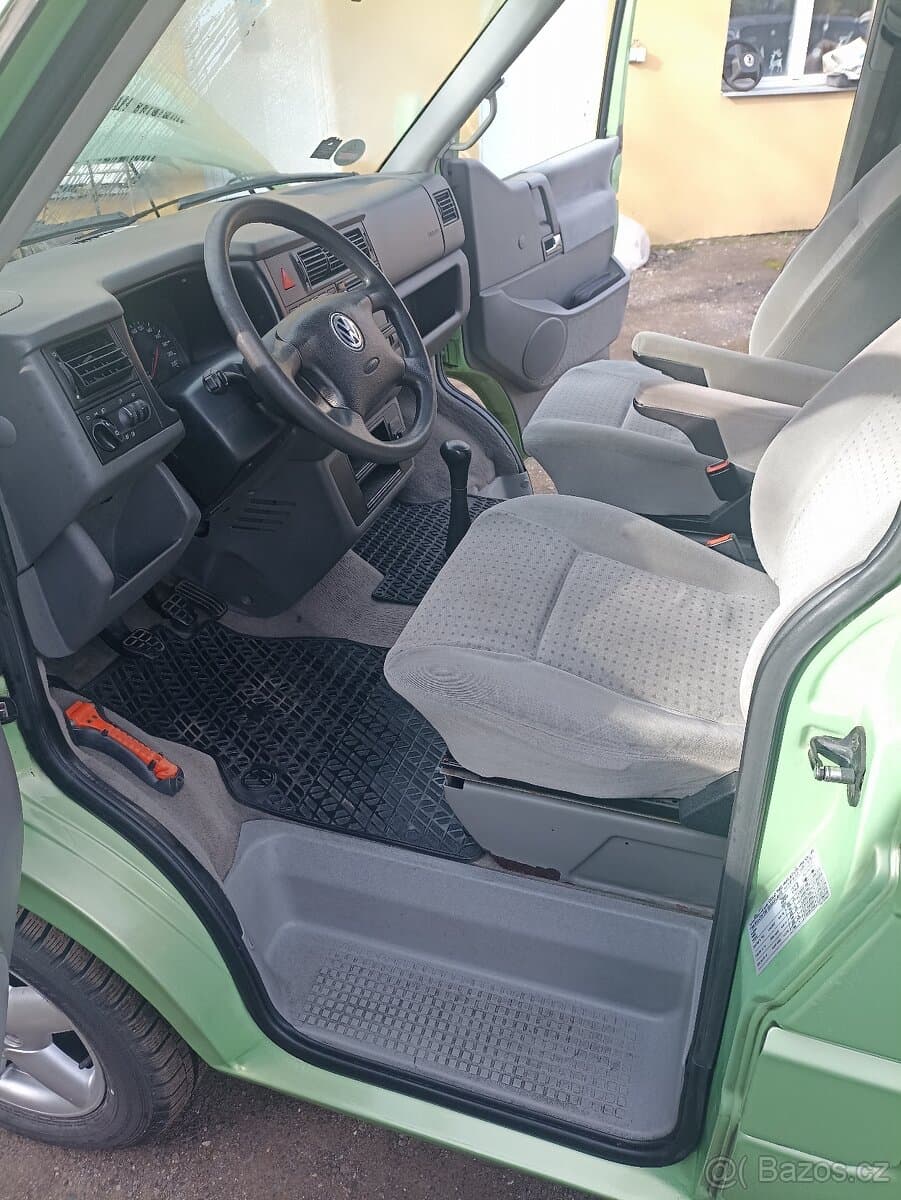 2000 Volkswagen CARAVELLE - 7