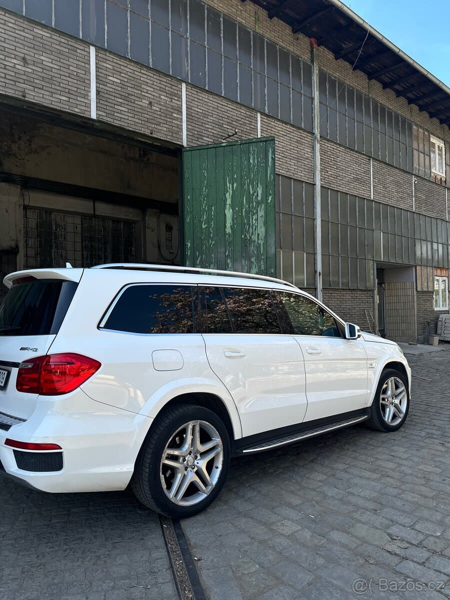 2015 Mercedes-Benz GL - 7