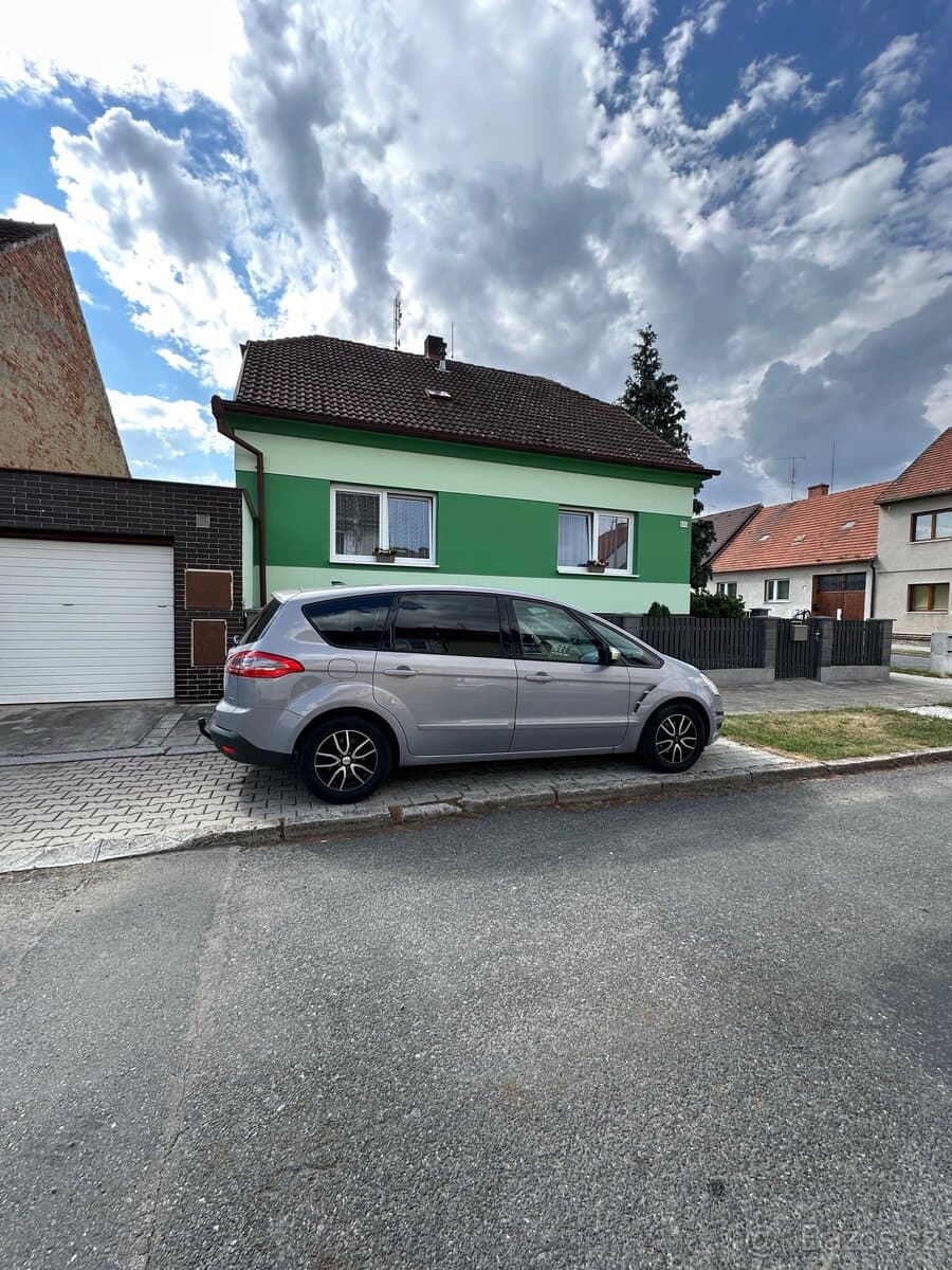 2011 Ford S-MAX - 7