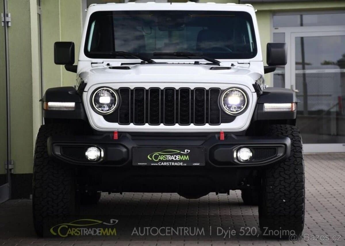 2025 Jeep WRANGLER - 7