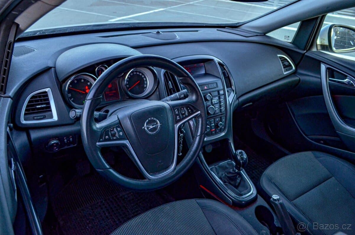 2014 Opel ASTRA - 7