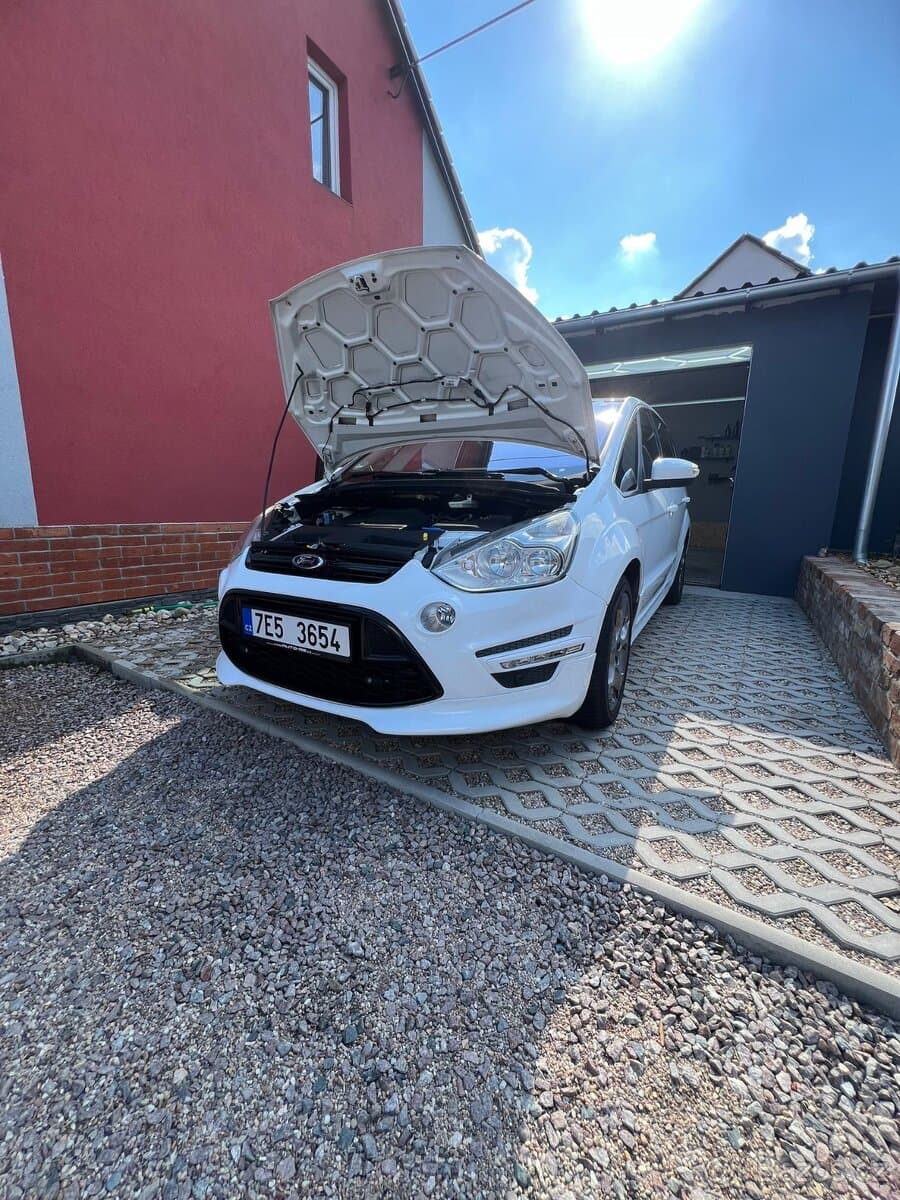 2011 Ford S-MAX - 7