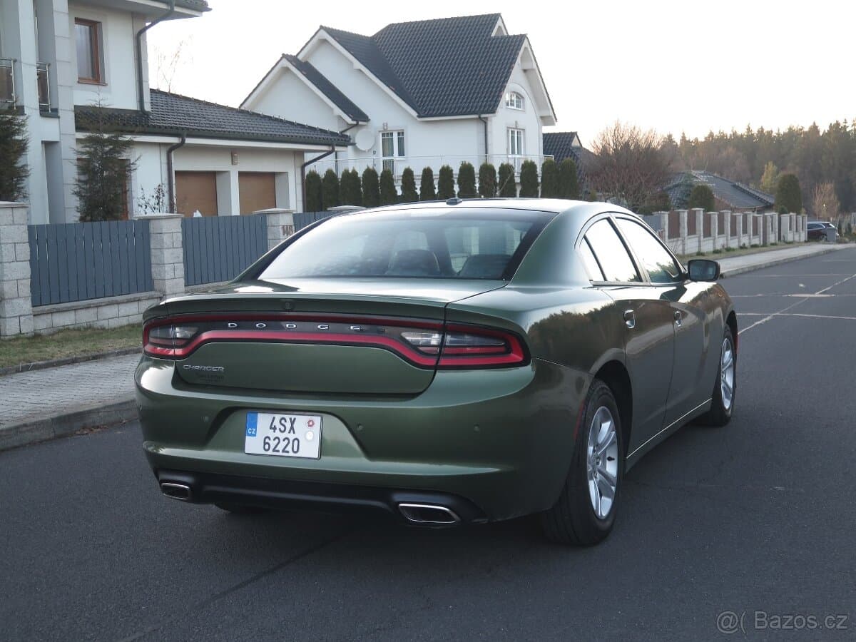 2020 Dodge CHARGER - 7