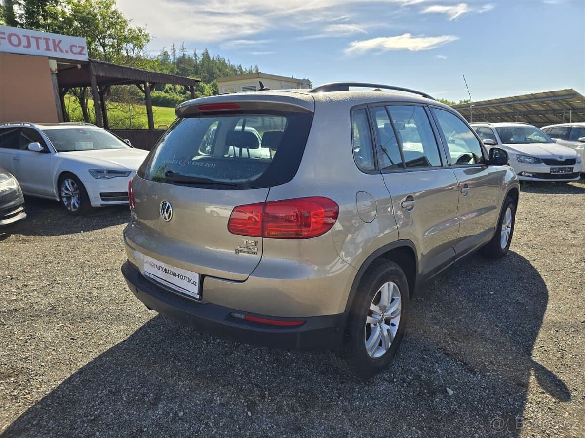 2012 Volkswagen TIGUAN - 7