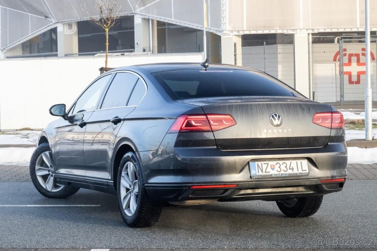 2020 Volkswagen PASSAT - 7