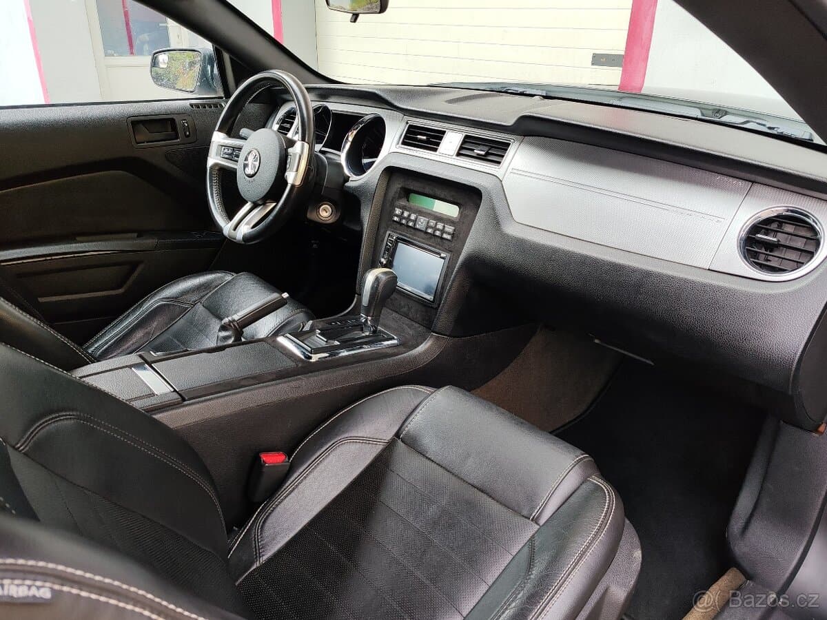 2014 Ford MUSTANG - 7