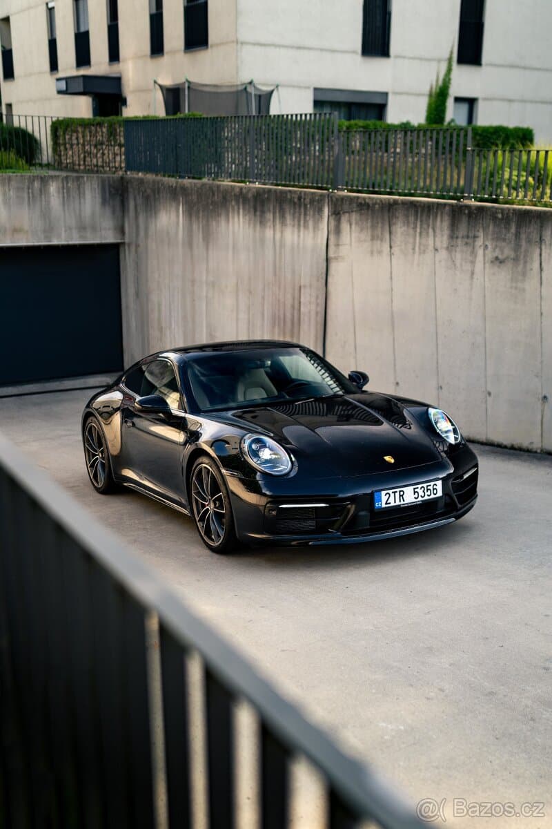 2023 Porsche 911 - 7