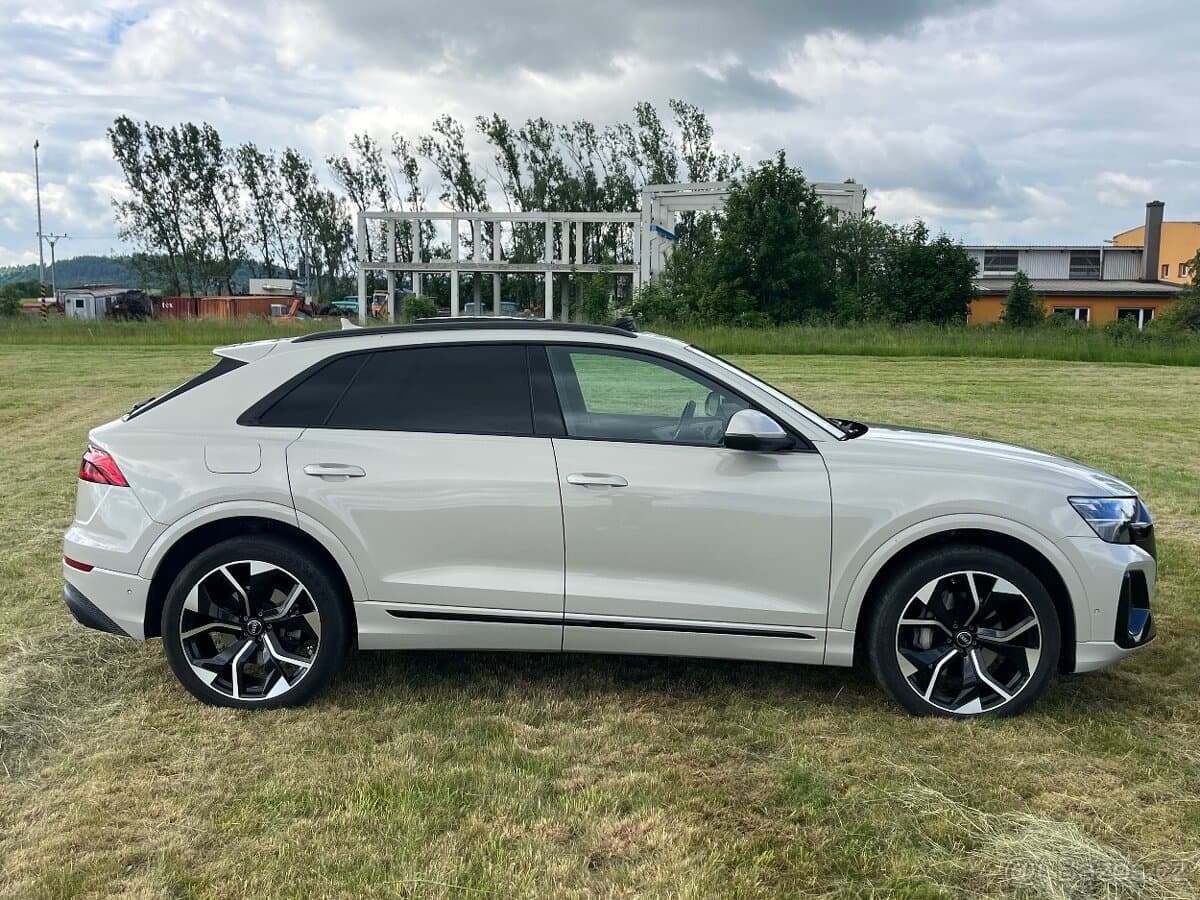 2025 Audi Q8 - 7