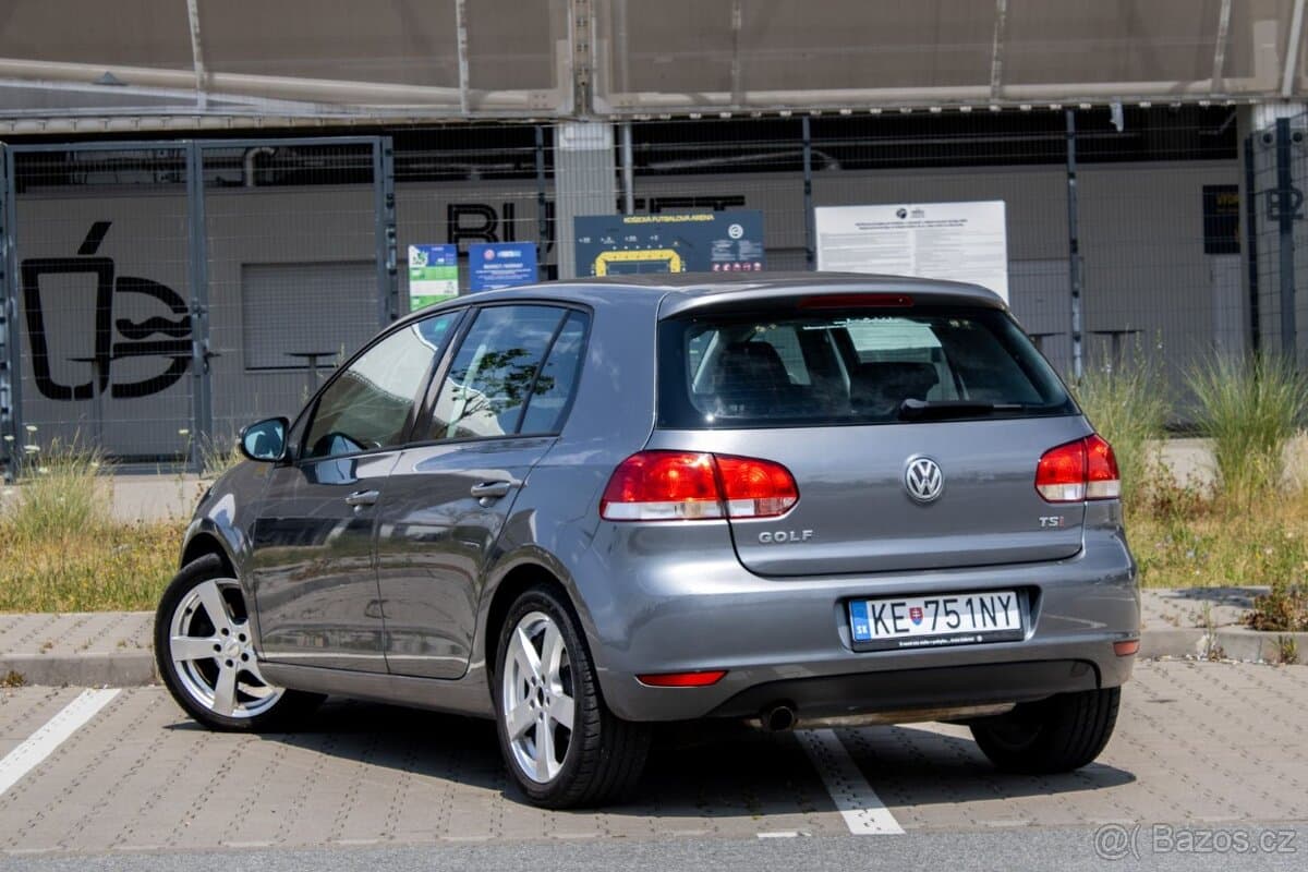 2010 Volkswagen GOLF - 7