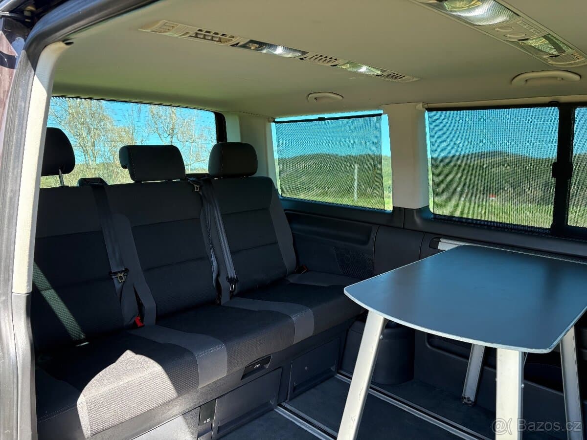 Volkswagen MULTIVAN - 7