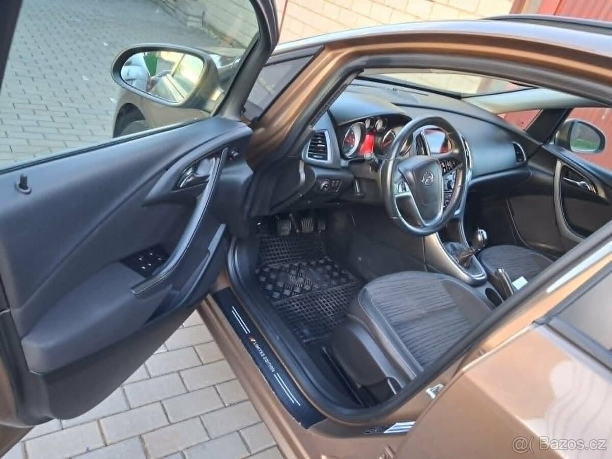 2015 Opel ASTRA - 7
