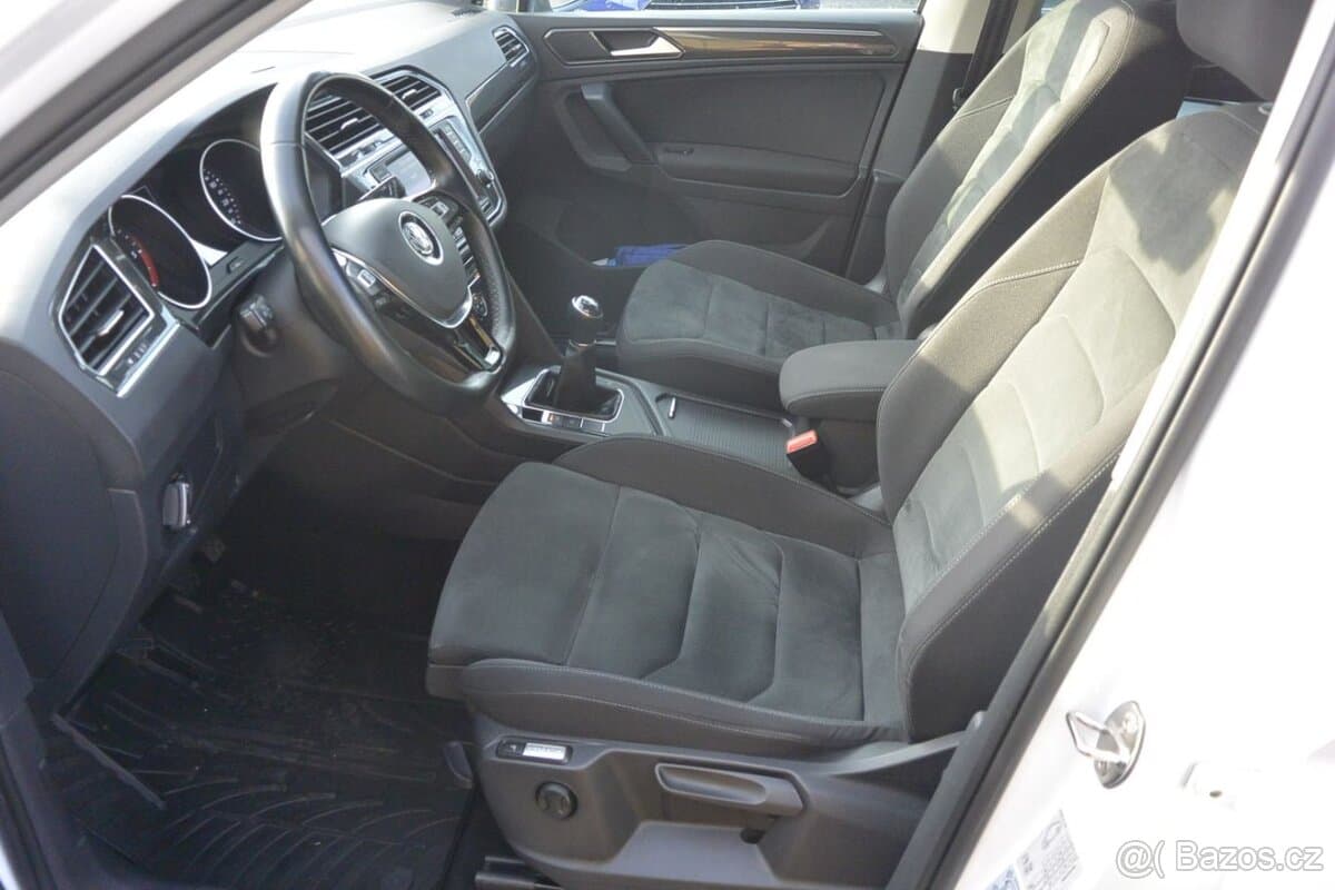 2017 Volkswagen TIGUAN - 7