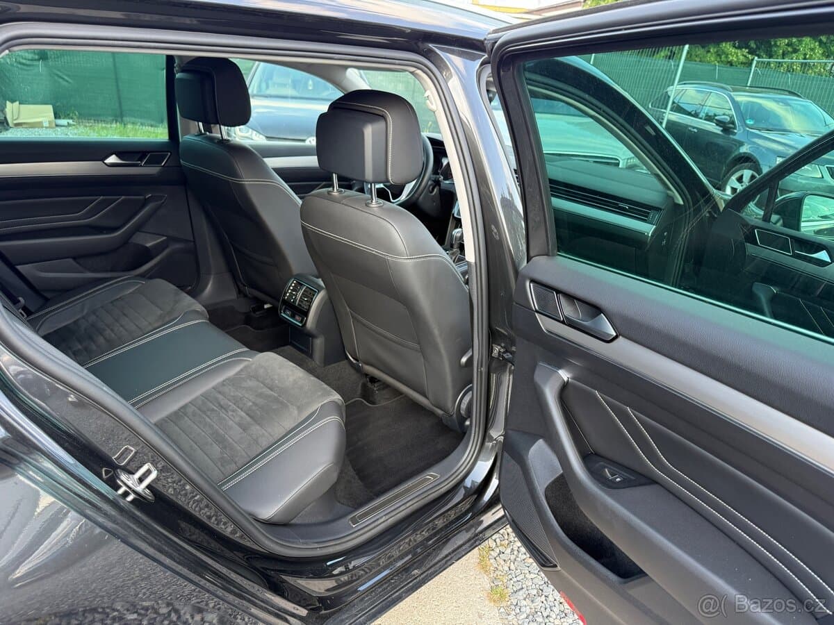 2021 Volkswagen PASSAT - 7