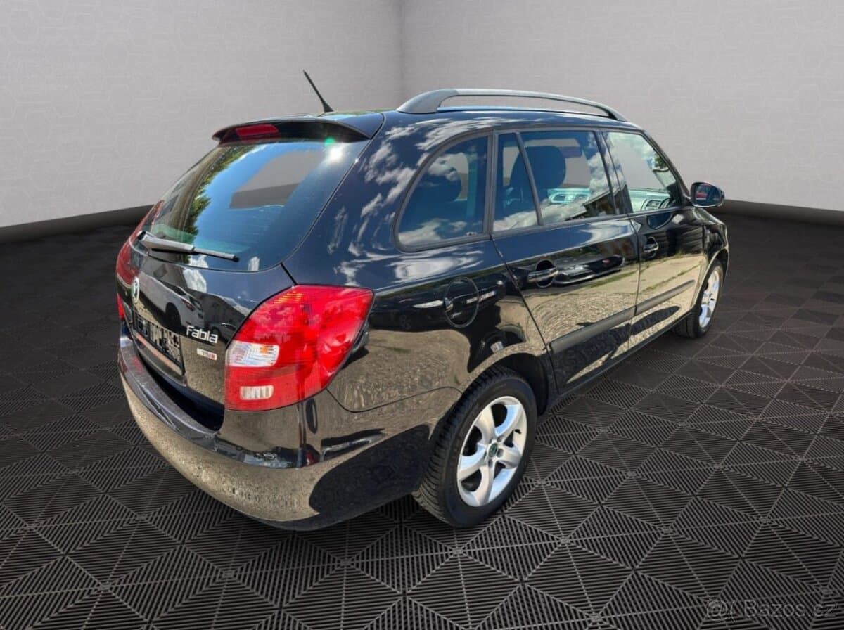 2011 Škoda FABIA - 7