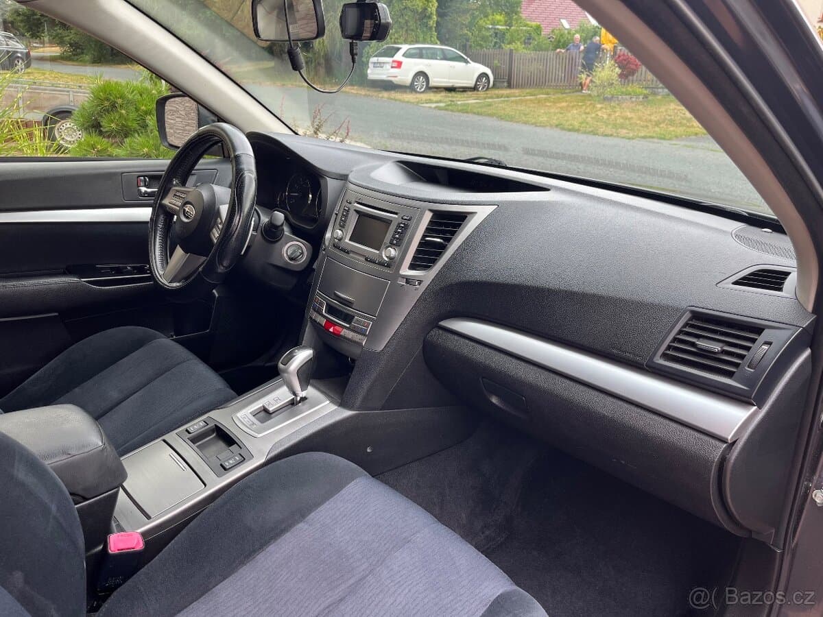 2012 Subaru OUTBACK - 7