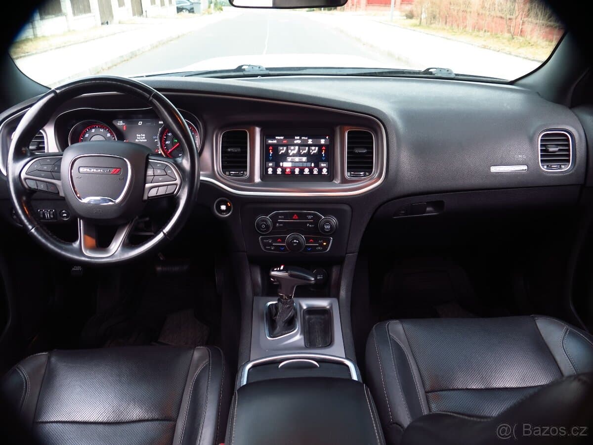 2019 Dodge CHARGER - 7