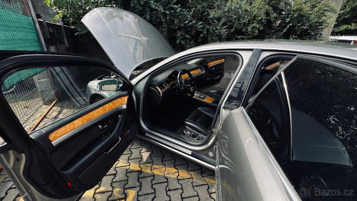 2004 Audi A8 - 7