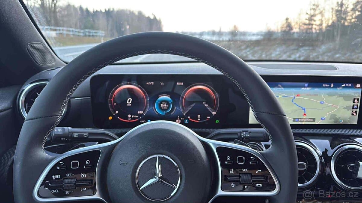 2021 Mercedes-Benz CLA - 7