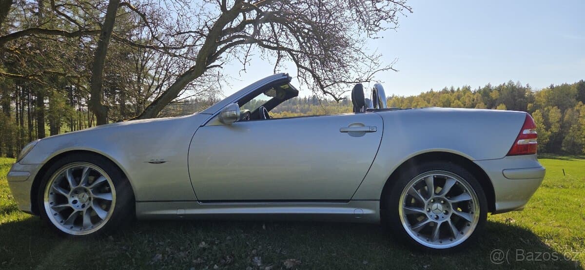 2004 Mercedes-Benz SL - 7