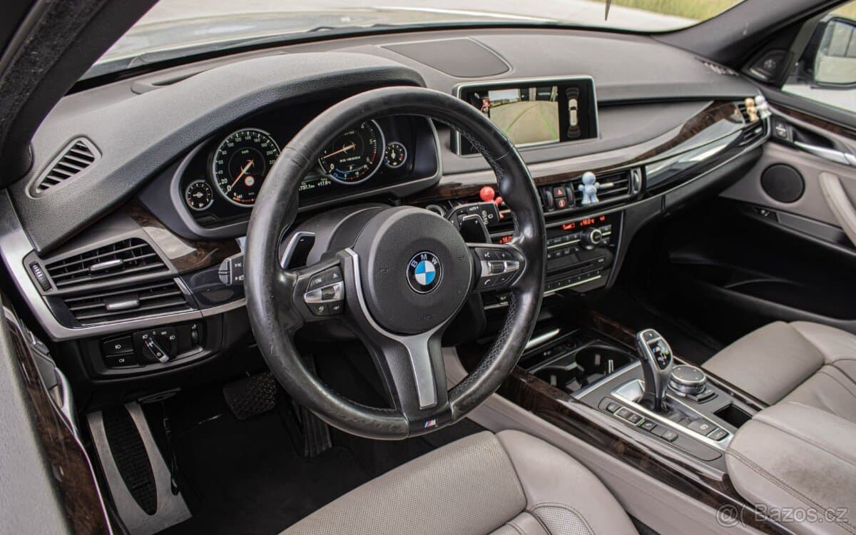 2016 BMW M5 - 7