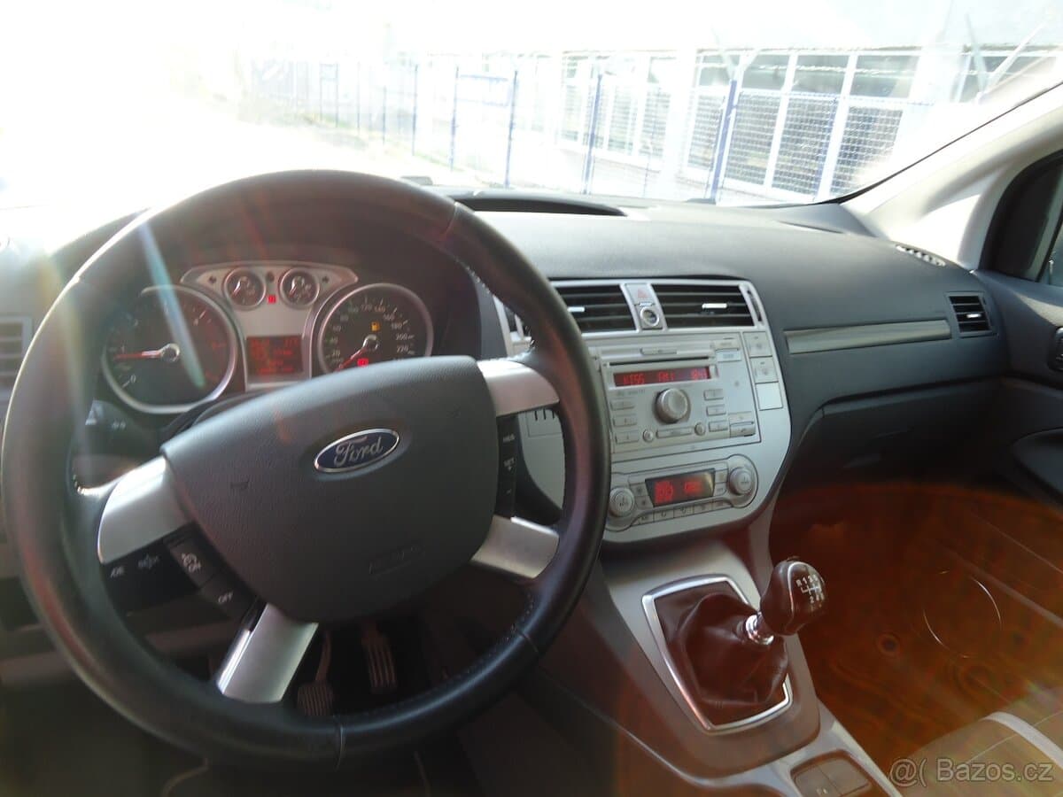 2010 Ford KUGA - 7