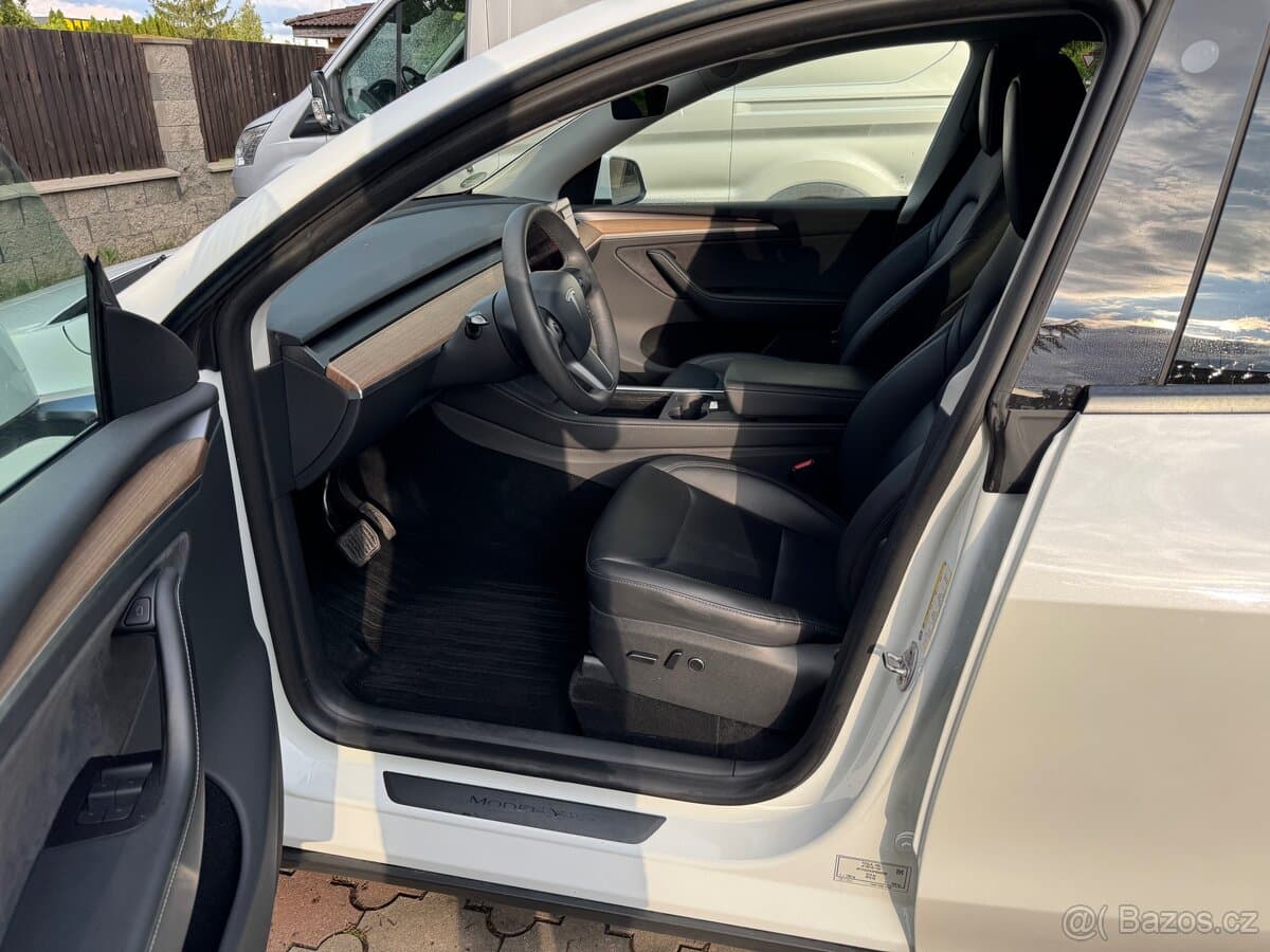 2023 Tesla MODEL Y - 7