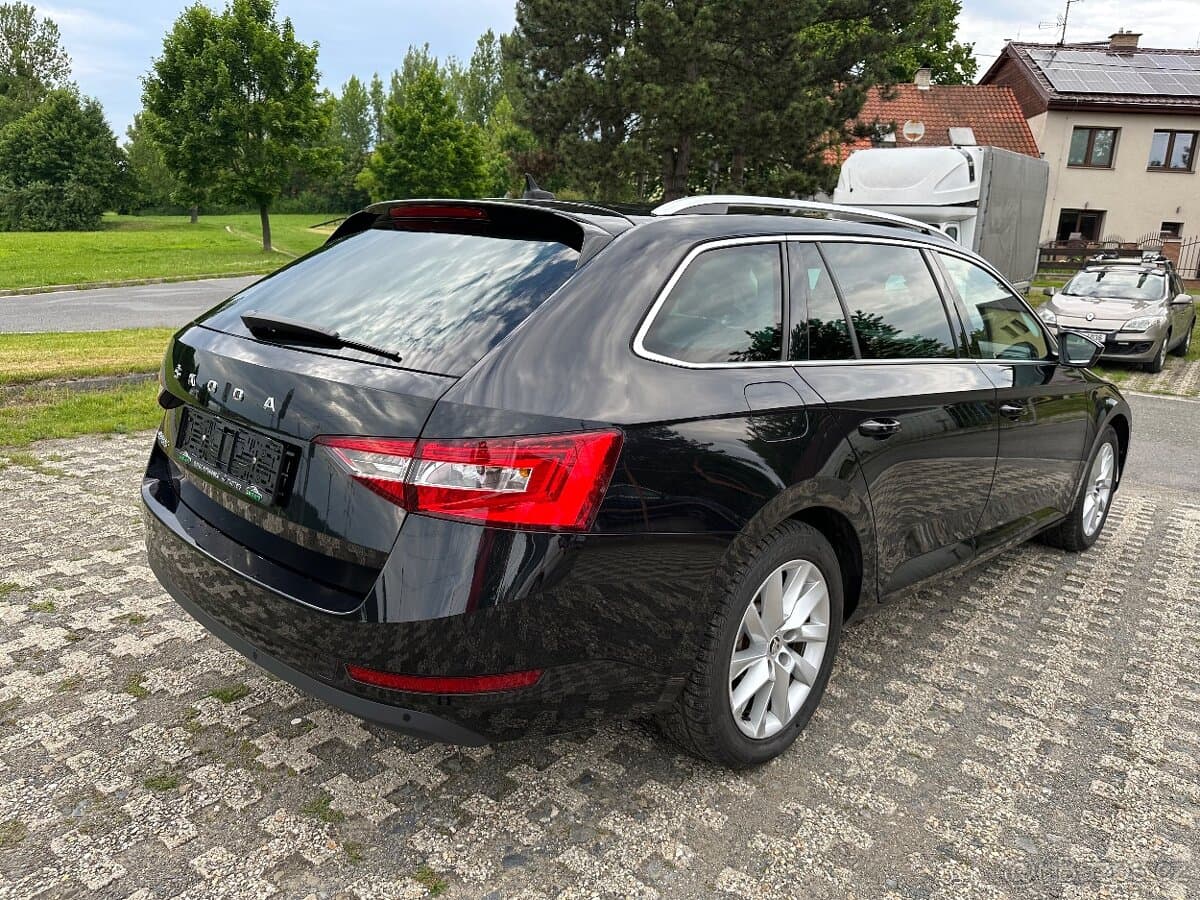 2020 Škoda SUPERB - 7