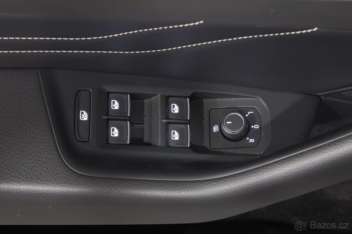 2020 Volkswagen PASSAT - 7