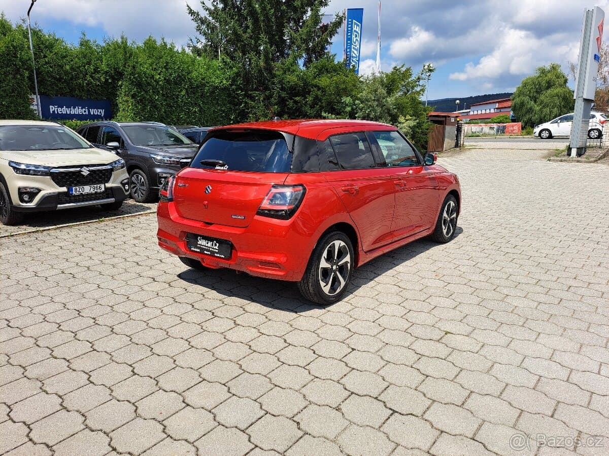 Suzuki SWIFT - 7