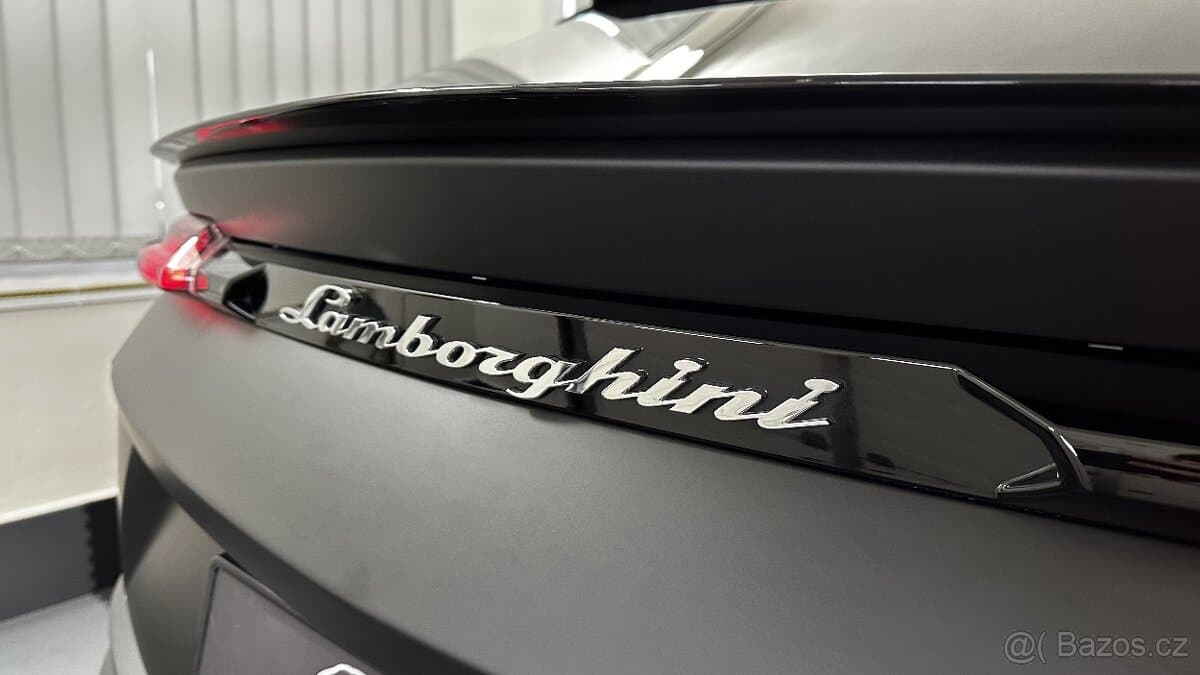 2020 Lamborghini URUS - 7