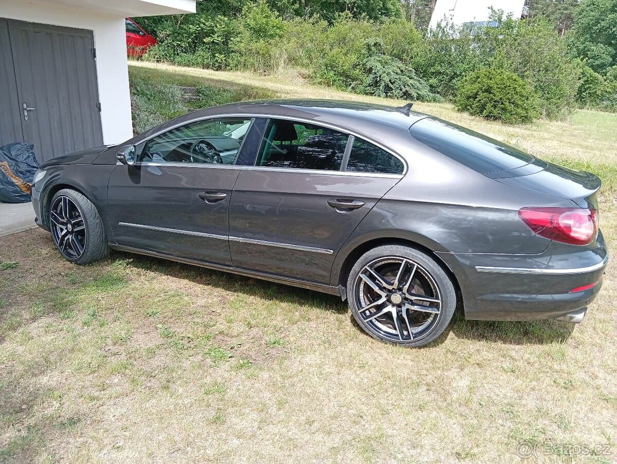 2011 Volkswagen PASSAT CC - 7