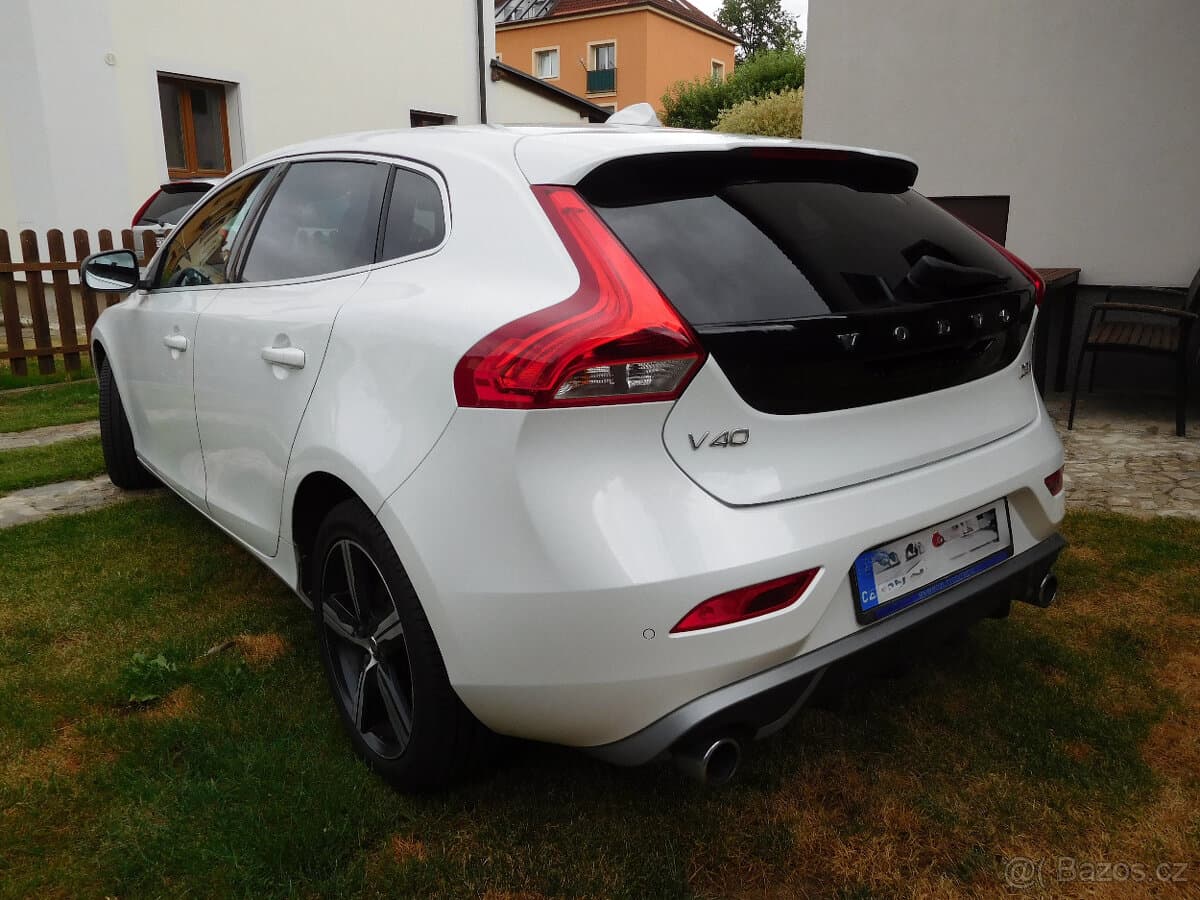 2018 Volvo V40 - 7