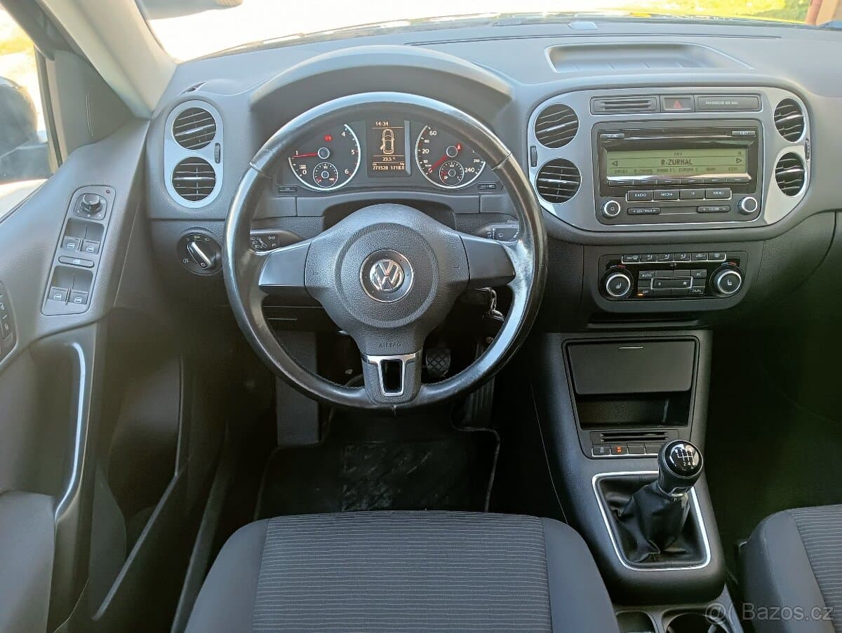2011 Volkswagen TIGUAN - 7