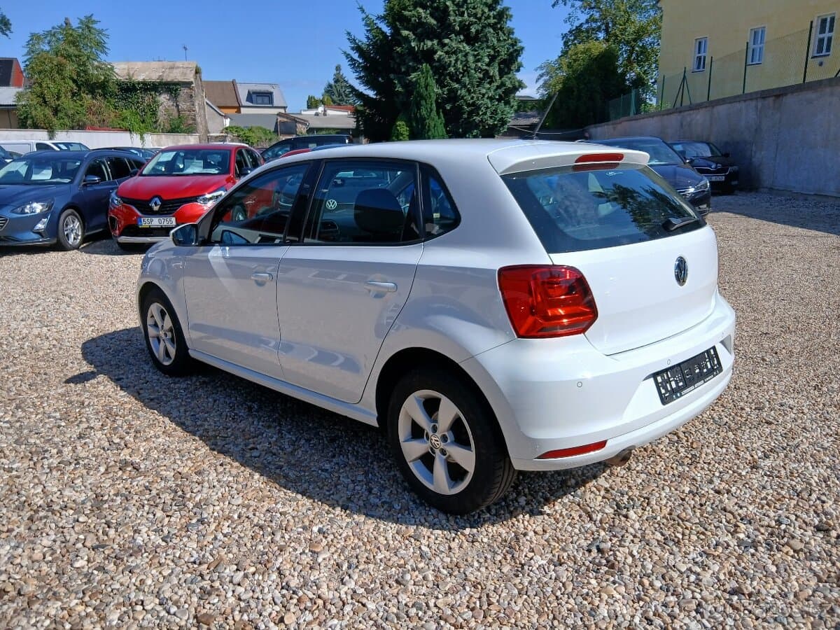 2015 Volkswagen POLO - 7