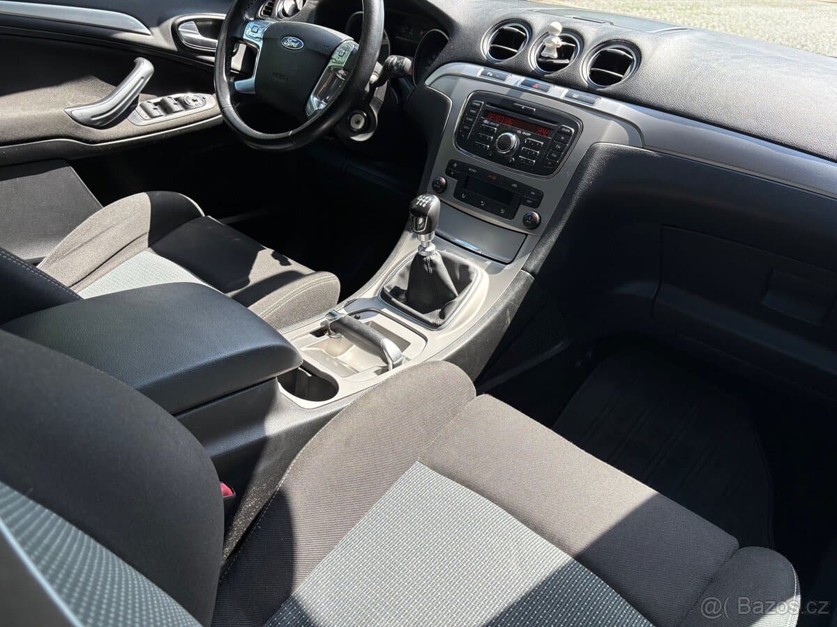 2011 Ford S-MAX - 7