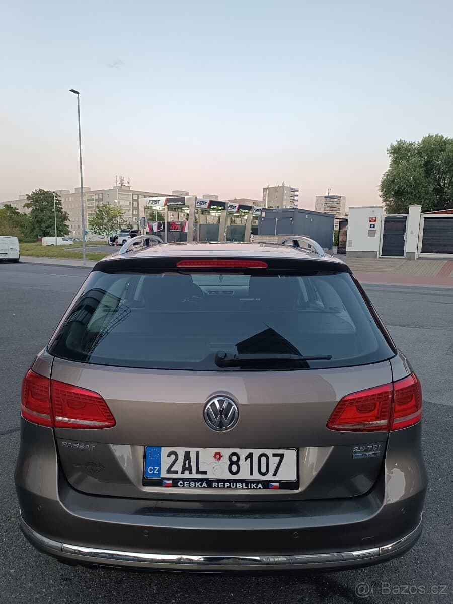 Volkswagen PASSAT - 7