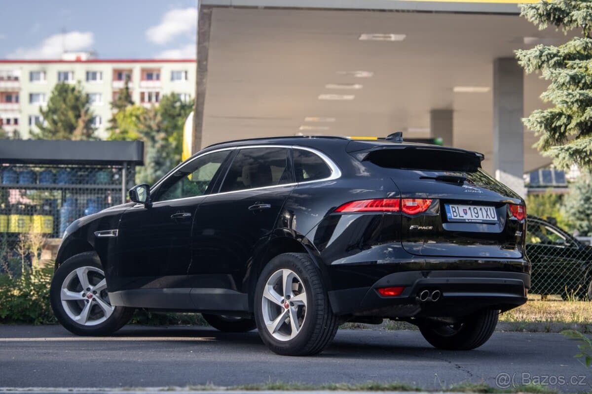 2019 Jaguar F-PACE - 7