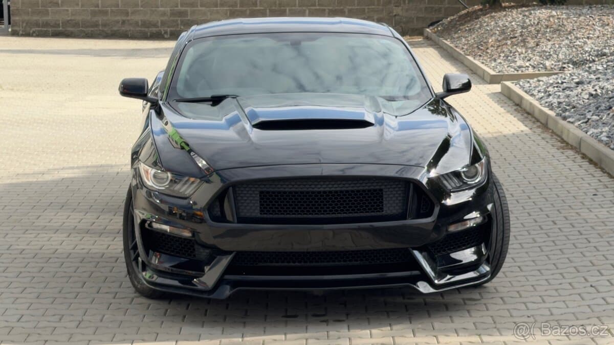 2017 Ford MUSTANG - 7