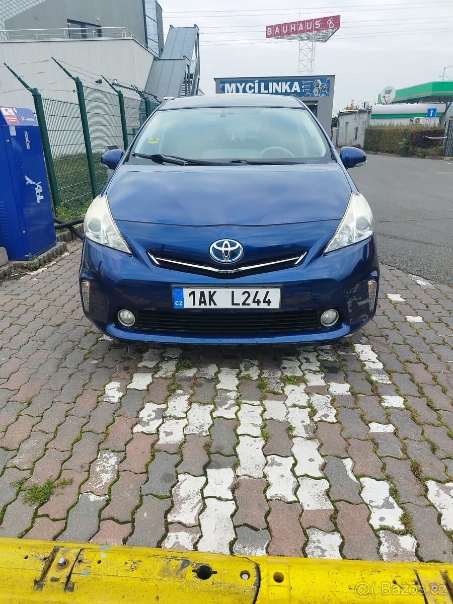 2013 Toyota PRIUS - 7