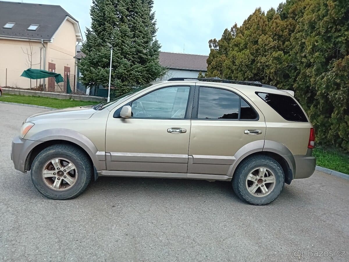 2005 Kia SORENTO - 7