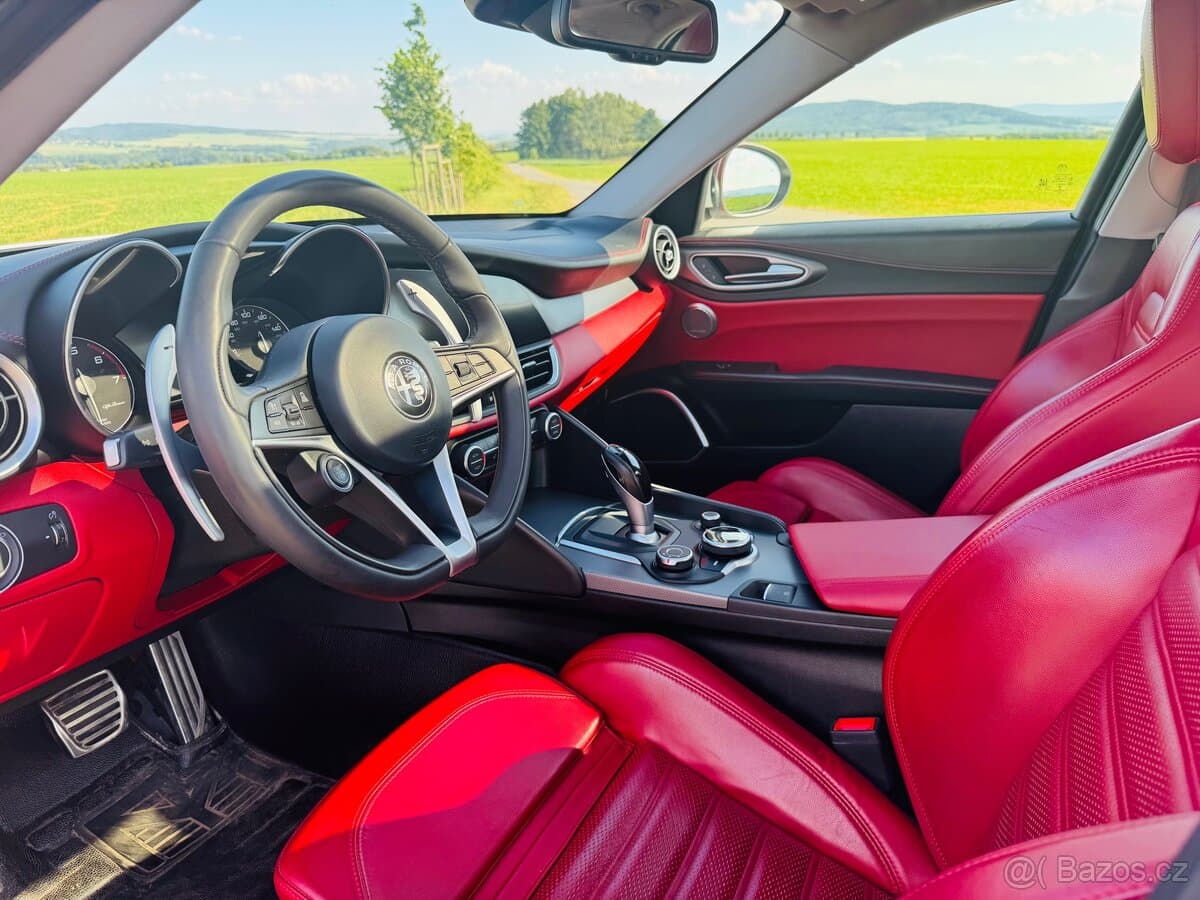 2018 Alfa Romeo GIULIA - 7